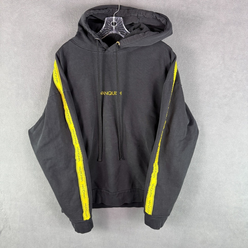 Vanquish‎ Fitness VQ Mens Hoodie Size Medium Logo Pullover Bodybuilding Gym